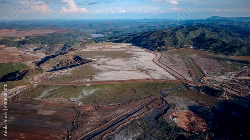 Quadro em tela Aerial view of a mine undergoing closure and environmental remediation