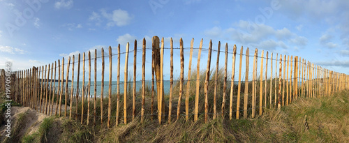 Anse du Guesclin, Saint-Coulomb, Saint-Malo - dunes et clôture