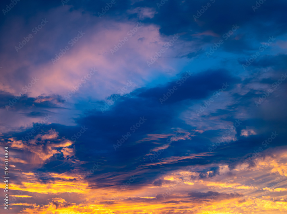 Fototapeta premium sunset sky with clouds