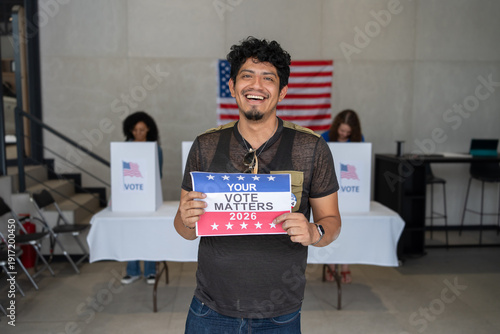 Quadro em tela latino hispanic man holding a Your Vote Matters 2026 sign at a US election polling station