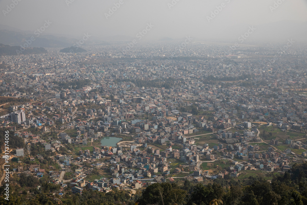 Obraz premium overlook view of Pokhara city from lovely hill