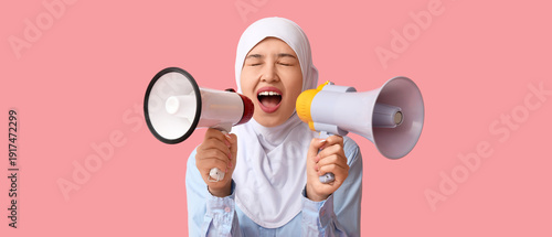 Young Asian Muslim woman sh...