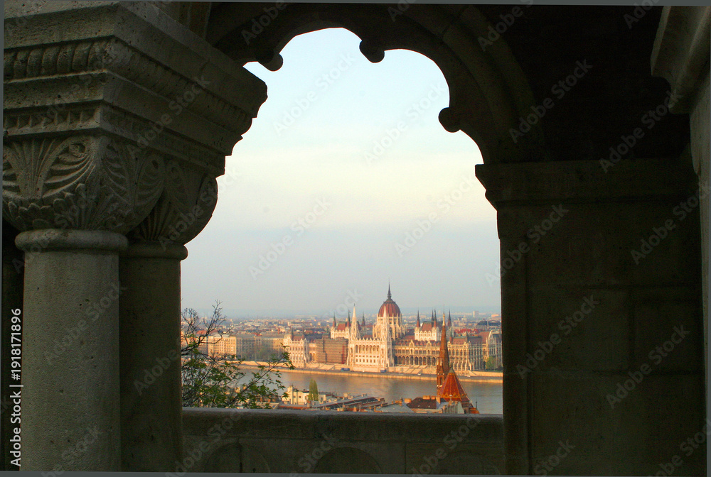 Fototapeta premium Parliament from the castle