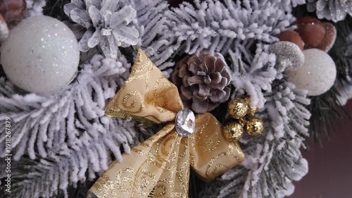 Wallpaper Mural Christmas wreath on the door Torontodigital.ca