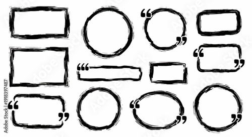 手描きで描かれた、ラフな質感の長方形や円形、楕円形のフレームや引用符付きの吹き出しが多数集まった、メッセージやテキストを強調するのに最適なデザイン素材セット。