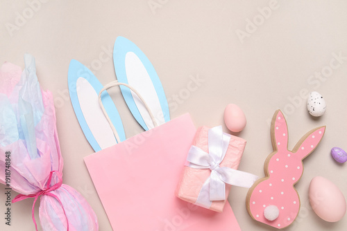 Shopping bag with paper bun...