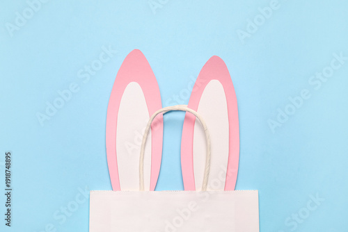 Shopping bag with paper Eas...