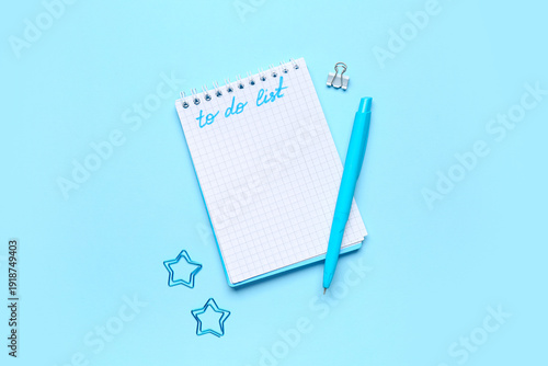 Notebook with empty to do l...