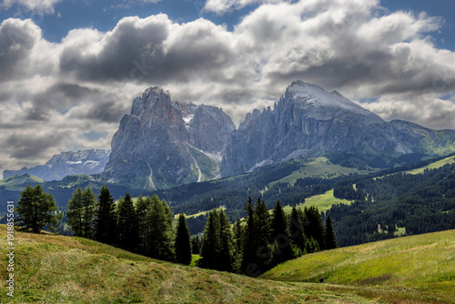 The Langkofel group with the peaks of Langkofel and Plattkofel on the Seiser Alm, Dolomites, South Tyrol, Italy.