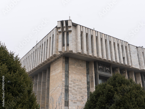 Картината върху платно The modernist stone facade of the Satylganov Kyrgyz National Philharmonic building in central Bishkek