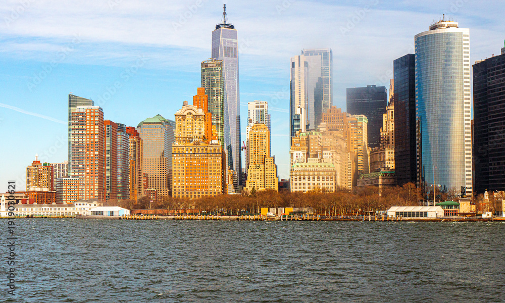 Fototapeta premium The scenic view of New York skyscrapers as a silhouette of New York City.