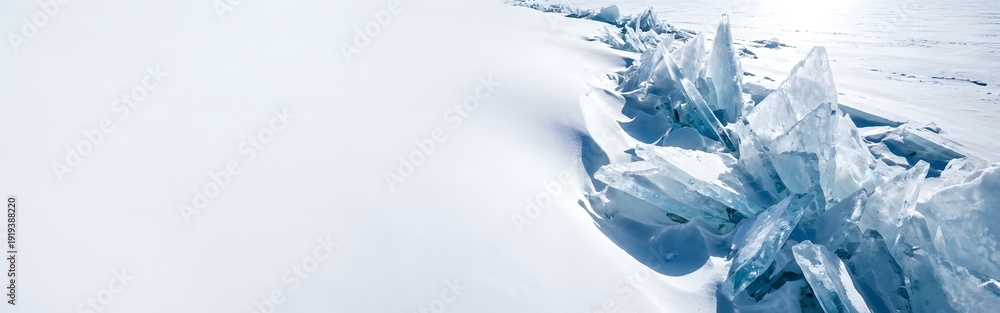 Obraz premium Sharp Blue Ice Formations in Pristine Winter Landscape