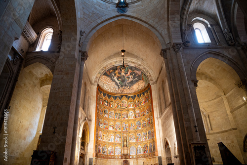 Canvas Print Interior view of an old cathedral with an altarpiece