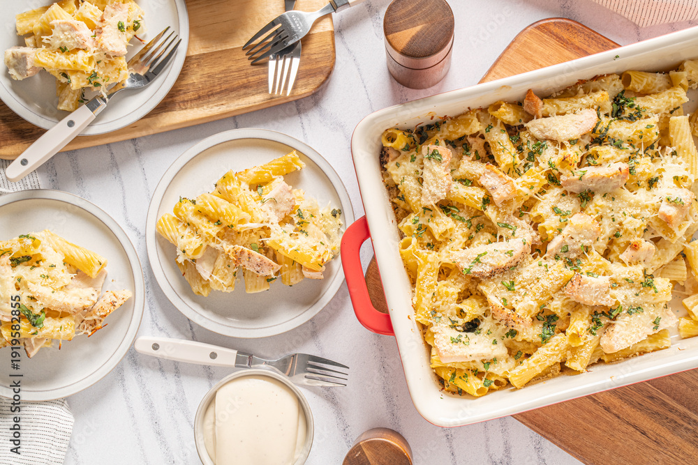 Фотография Cheesy pasta bake with chicken