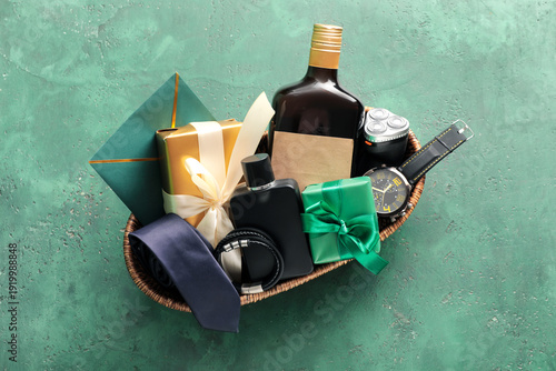 Gift basket with male cosme...