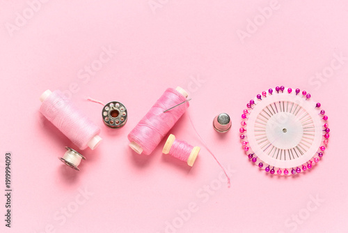 Different thread spools and...