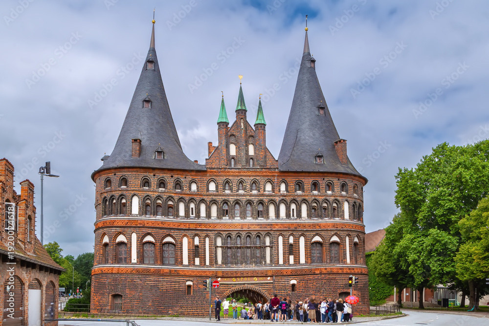 Fototapeta premium Holstentor in Lubeck, Germany