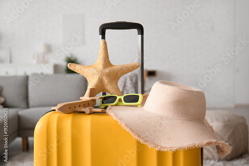 Suitcase with accessories, ...