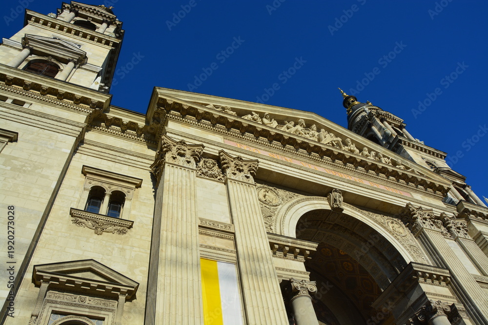 Fototapeta premium ハンガリー ブダペストの聖イシュトヴァーン大聖堂