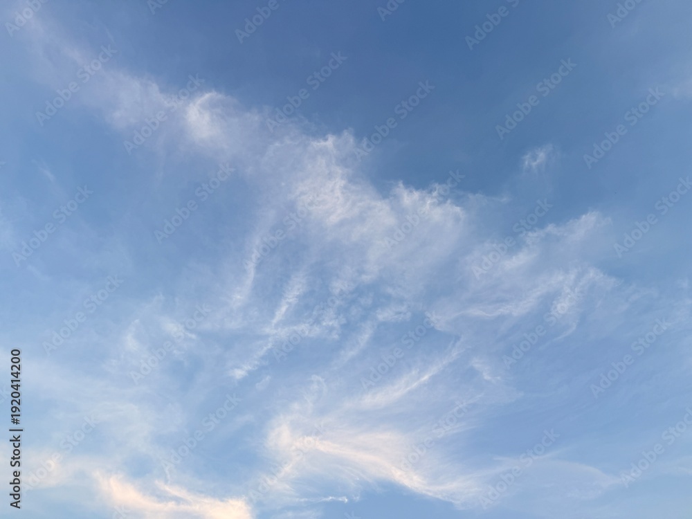 Fototapeta premium Clouds and the afternoon sky.