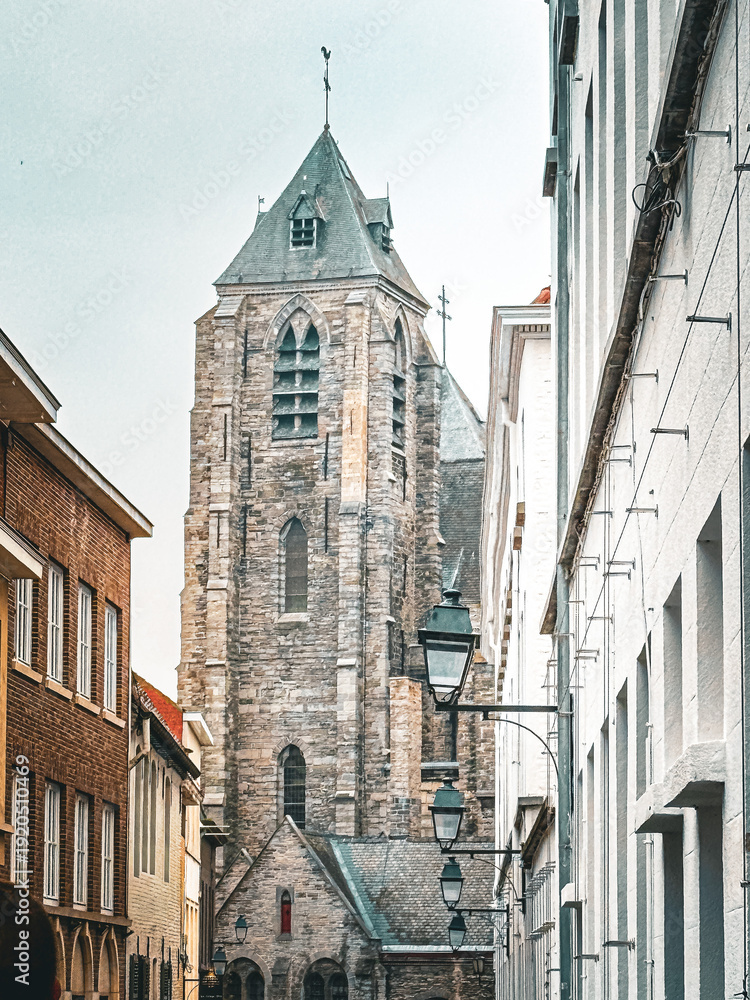 Obraz premium Traditional Cathedral building in Kortrijk, Belgium