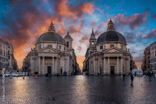Fotografija Piazza del Popolo and Santa Maria del Popolo Church in Rome, Italy