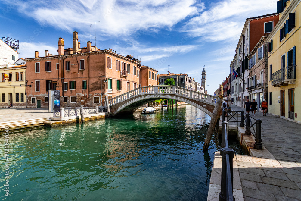 Obraz premium View of the canals of Venice (Italy)