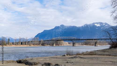 Tableau sur toile Kilby provincial park and Agassiz picnic ground, district of Kent, British Colum