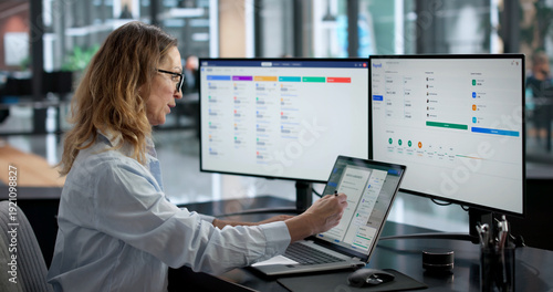 Photos Efficient Remote Payroll Management For Secure Salary Processing Online