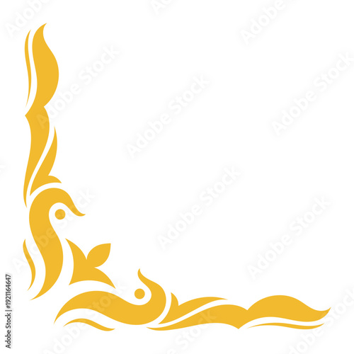 Elegant Gold Corner Ornament