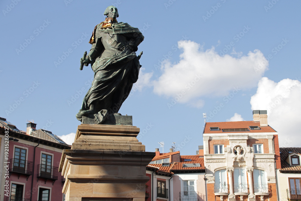 Fototapeta premium king charles III monument in burgos in spain 