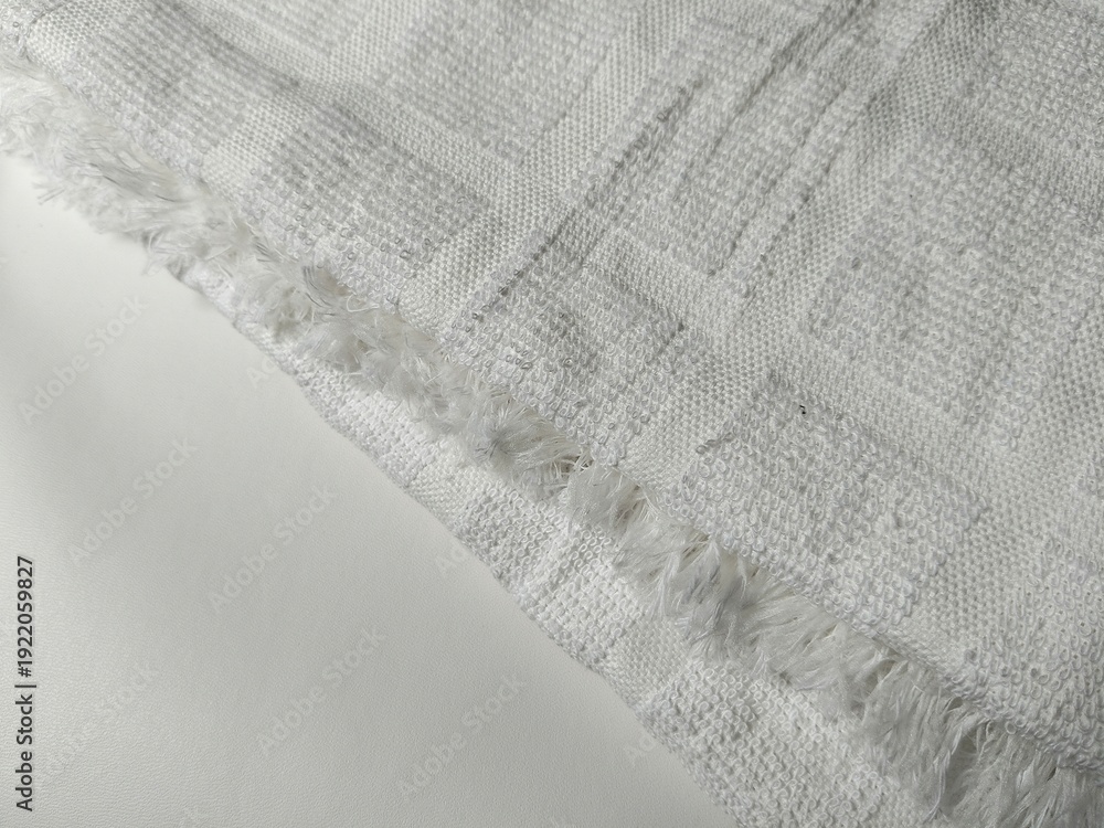 Obraz premium The ihram garment is part of the pillars of the Islamic pilgrimage, the Hajj, and the Umrah. Men's clothing is made from two pieces of white cloth without seams or hems (usually a towel-like material)