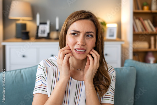 Cuadro en lienzo Toothache and dental pain