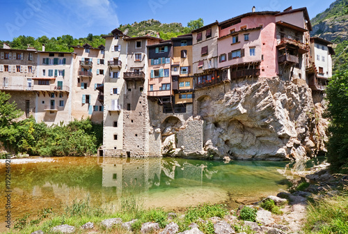 Tableau sur toile Colorful hanging houses  is  original architecture in  Pont-en-Royans, France