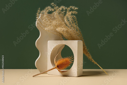 Dried flowers and plaster p...