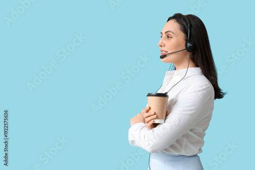Female technical support ag...