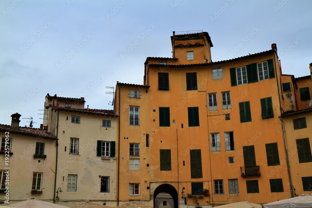 Fototapeta premium The historic medieval center of the Italian town of Pisa, Italy