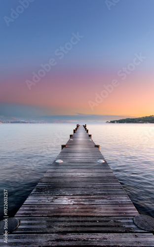 Lever de jour sur le Golfe de St Tropez, France 