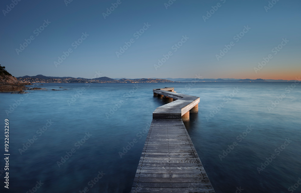 Fototapeta premium Ponton du Golfe de St Tropez, département du Var, France