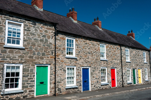 Fényképezés Stone cottages with colourful doors