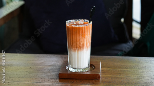 Canvastavla Es Kopi Gula Aren, iced coffee with brown sugar