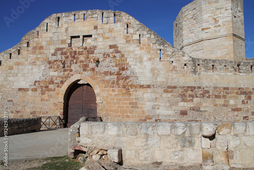 Foto ruined castle in zamora in spain