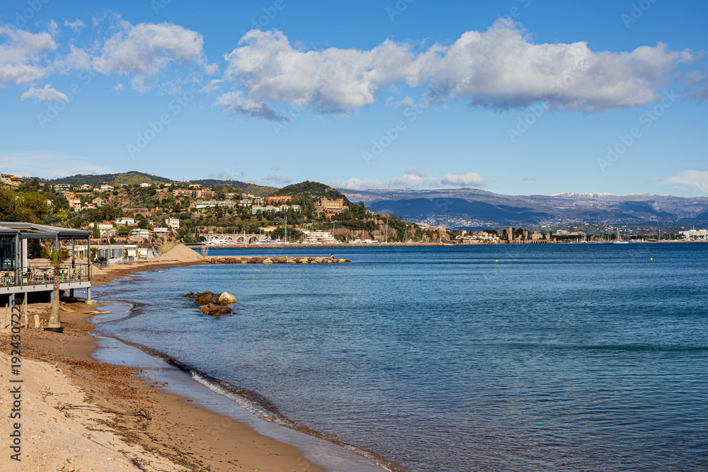Fototapeta premium Théoule-sur-Mer sur la Côte d'Azur en France