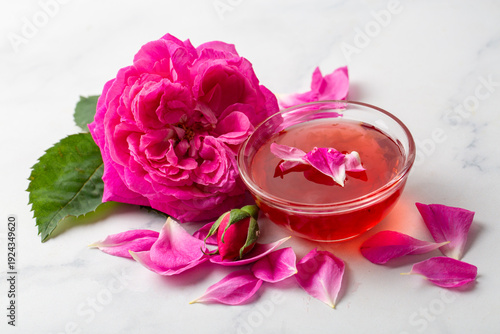 Isparta Rose Jam with pink ...