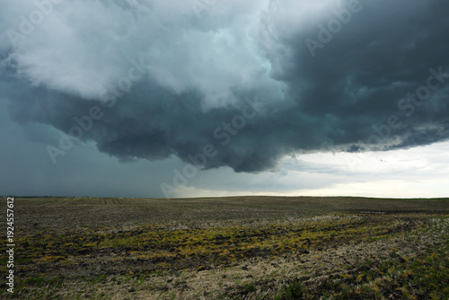 RFD cut of developing tornado in Alberta, Canada.