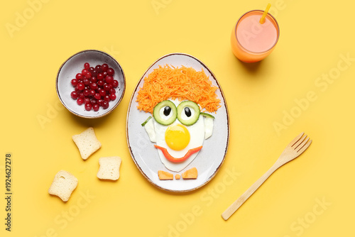 Plate with funny breakfast ...