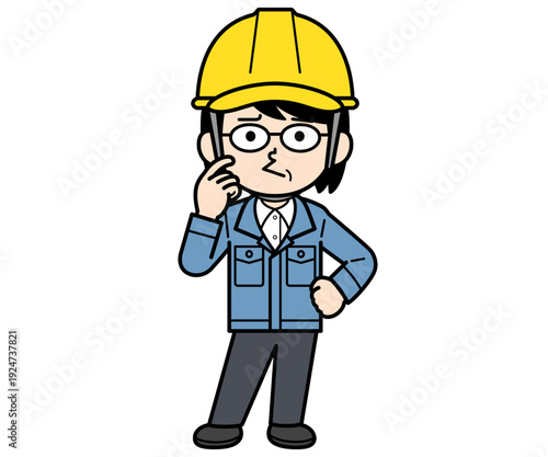 不満顔のヘルメットをかぶった現場監督の中年女性