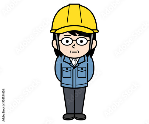 じっと見つめる現場監督の中年女性