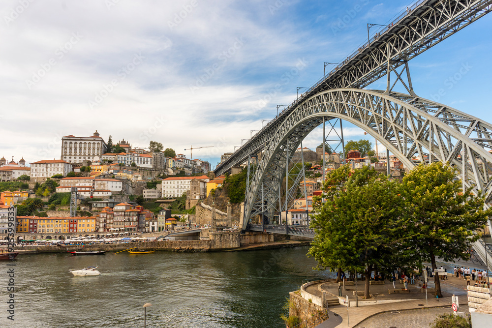 Fototapeta premium Historic Porto cityscape with iconic Luis bridge, Portugal