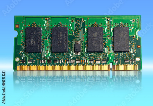 фотографія Memory module shows DRAM technology with SODIMM design amid ongoing shortage in